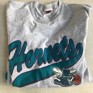 Vintage Charlotte Hornets T shirt mid sleeve XL